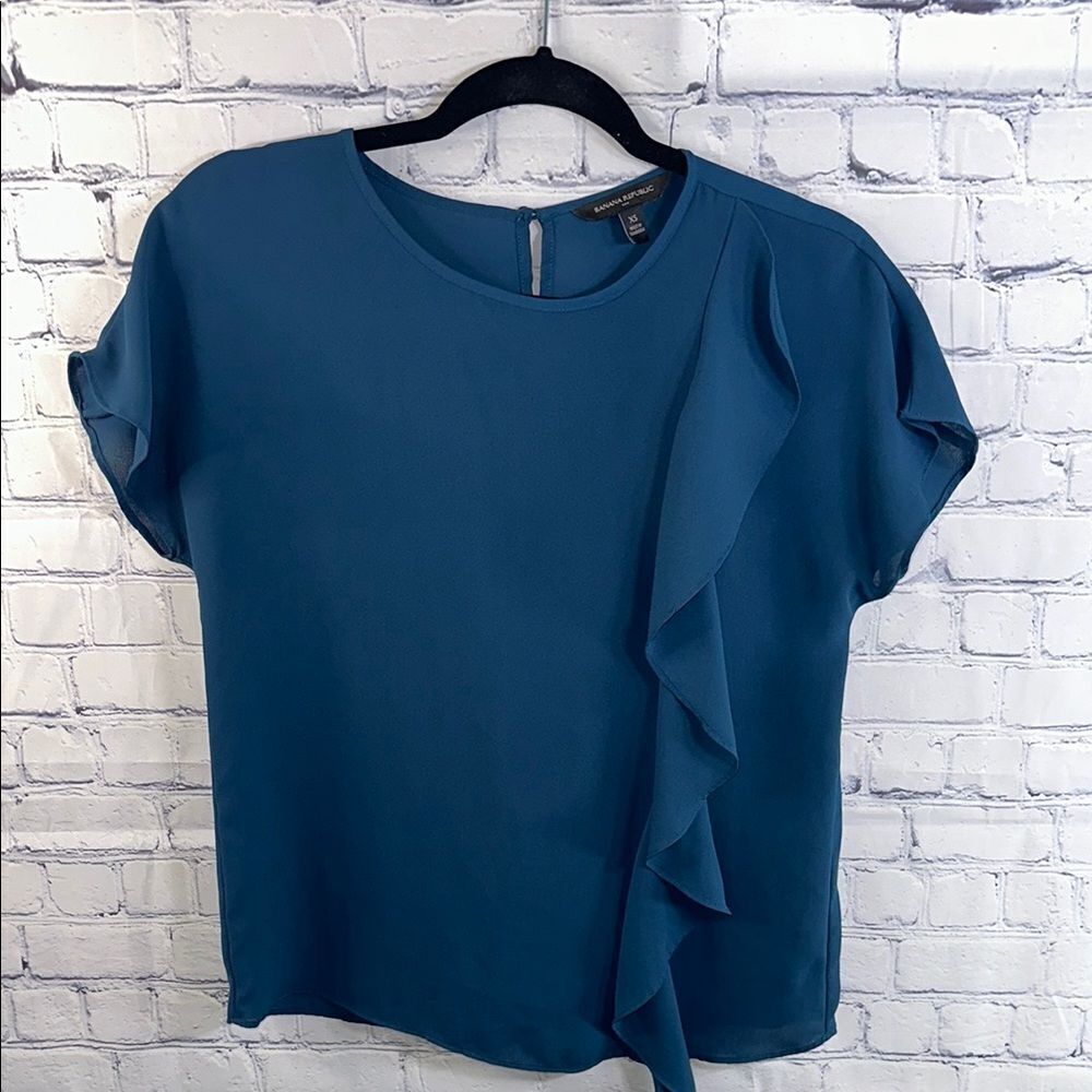 ✨ Banana Republic Asymmetrical Ruffle Top - Prussian Blue, Size Extra Small